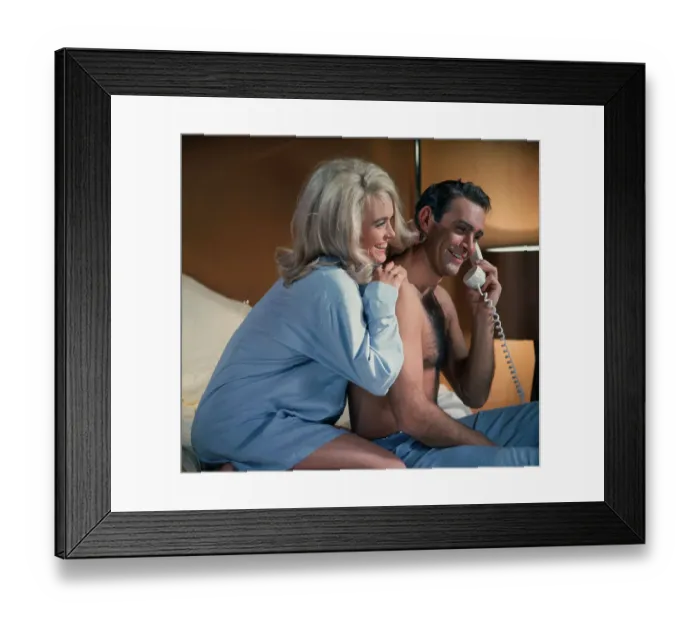 Framed Print : Sean Connery and Jill Masterson Framed Print : Sean Connery and Jill Masterson