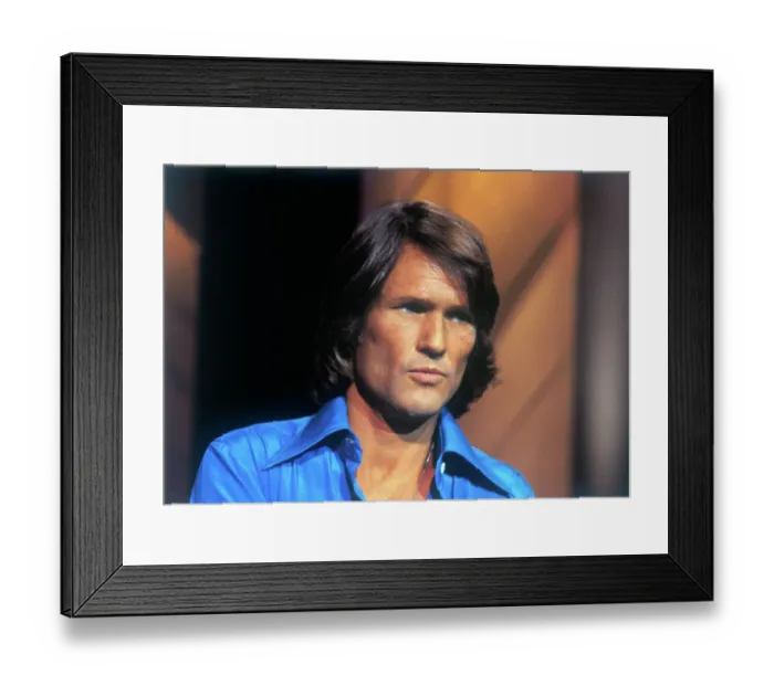 Framed Print : Kris Kristofferson During Filming Framed Print : Kris Kristofferson During Filming