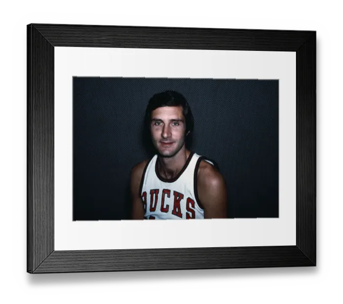 Framed Print : Portrait of Milwaukee Bucks Player Jon McGlocklin Framed Print : Portrait of Milwaukee Bucks Player Jon McGlocklin