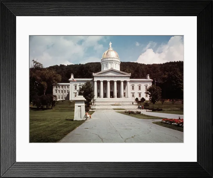 Framed Print : Vermont State Capitol Building Framed Print : Vermont State Capitol Building