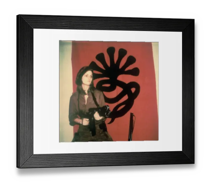 Framed Print : Patty Hearst with Machine Gun Framed Print : Patty Hearst with Machine Gun