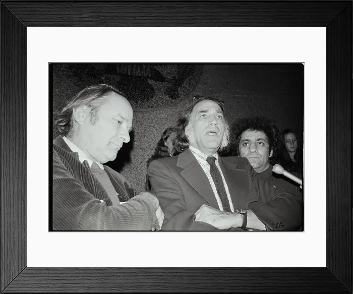 Framed Print : William Kunstler And Abbie Hoffman Framed Print : William Kunstler And Abbie Hoffman