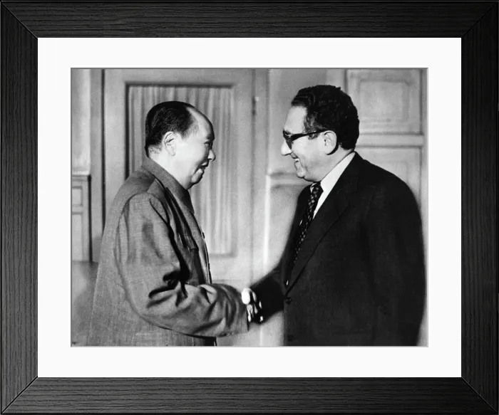 Framed Print : Kissinger And Tse-Tung Shake Hands Framed Print : Kissinger And Tse-Tung Shake Hands