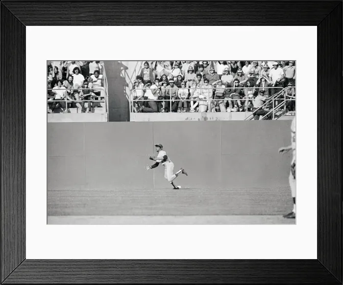 Framed Print : Willie Mays Going for The Ball Framed Print : Willie Mays Going for The Ball