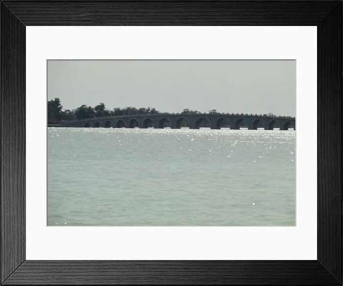 Framed Print : The Seventeen-Arch Bridge Framed Print : The Seventeen-Arch Bridge