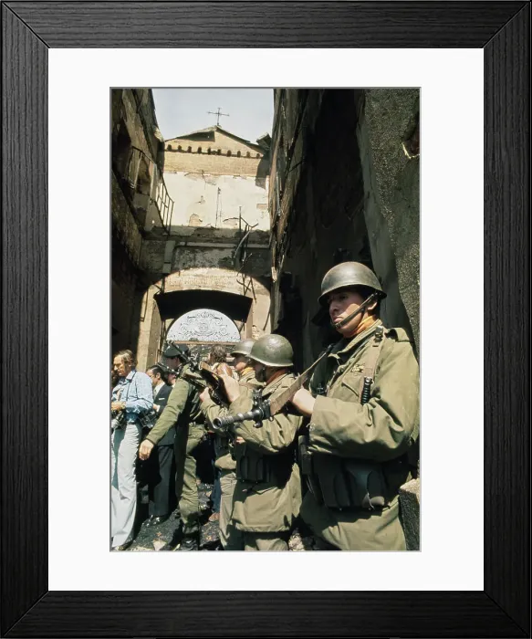 Framed Print : Chilean Soldiers Entering La Monedo Framed Print : Chilean Soldiers Entering La Monedo