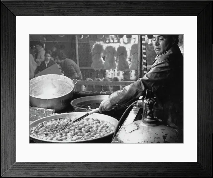 Framed Print : Feast Of San Gennaro, Little Italy Framed Print : Feast Of San Gennaro, Little Italy