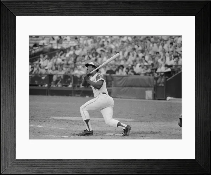 Framed Print : Hank Aaron Swinging to Home Run Play Framed Print : Hank Aaron Swinging to Home Run Play