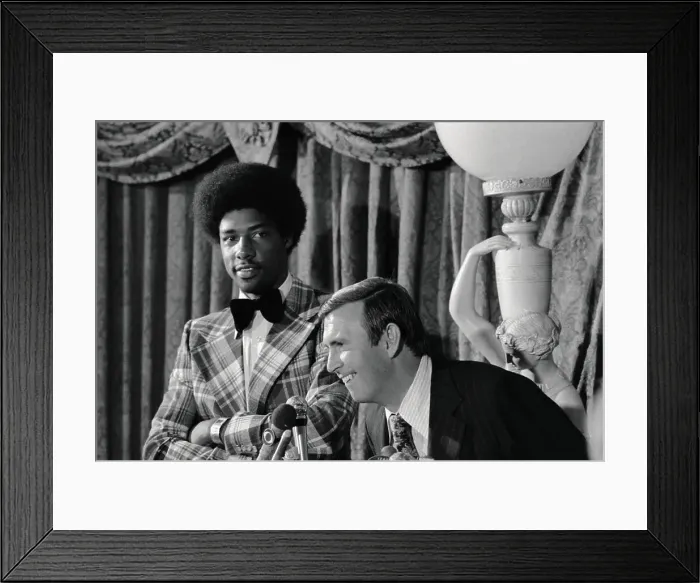 Framed Print : Julius Erving With Roy Boe Framed Print : Julius Erving With Roy Boe