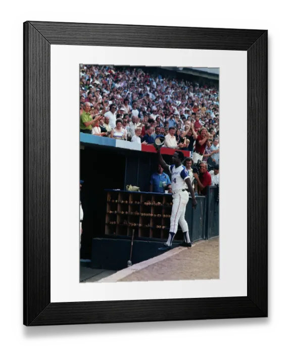 Framed Print : Hank Aaron Acknowledging the Fans
