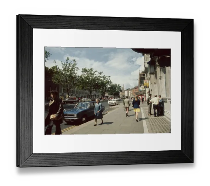 Framed Print : Street Scenes Of Dublin, Ireland Framed Print : Street Scenes Of Dublin, Ireland