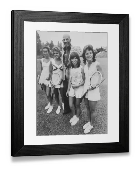 Framed Print : Billies Jean King with Players Framed Print : Billies Jean King with Players