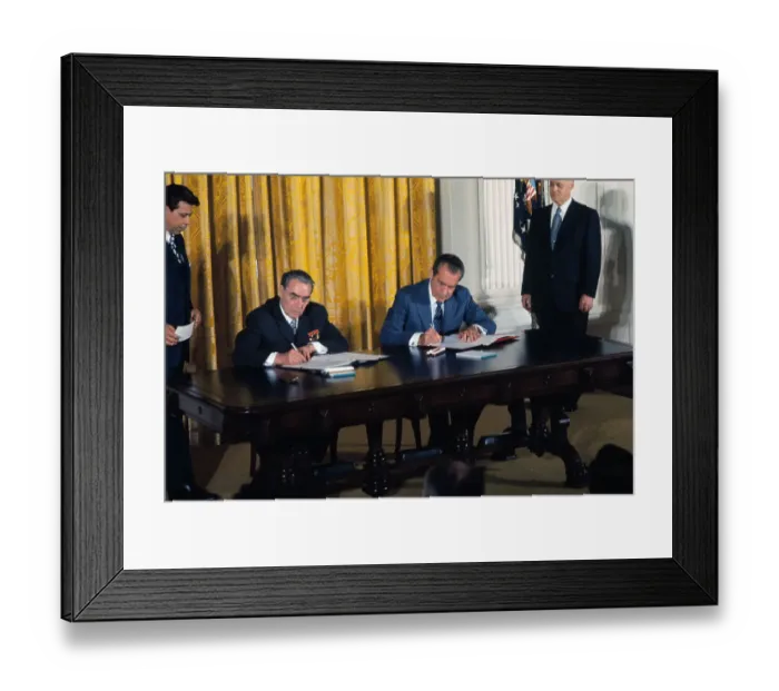 Framed Print : Leonid Brezhnev and Richard Nixon Framed Print : Leonid Brezhnev and Richard Nixon