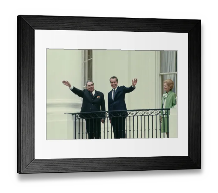 Framed Print : Richard Nixon and Leonid Brezhnev Framed Print : Richard Nixon and Leonid Brezhnev