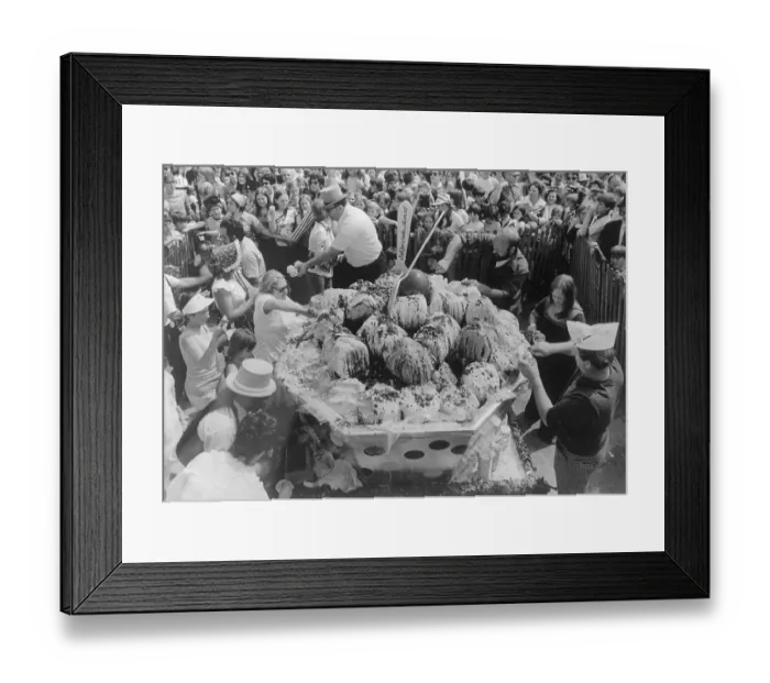 Framed Print : People Eating World's Biggest Sundae Framed Print : People Eating World's Biggest Sundae