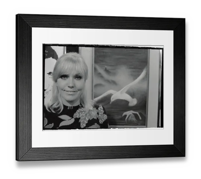 Framed Print : Kim Novak Standing by Her Painting Framed Print : Kim Novak Standing by Her Painting