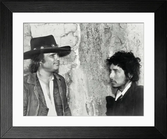 Framed Print : Portrait of Kris Kristofferson and Bob Dylan Framed Print : Portrait of Kris Kristofferson and Bob Dylan