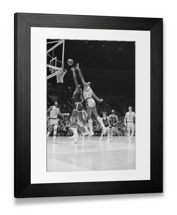 Framed Print : Wilt Chamberlain and Earl Monroe on the Ground Framed Print : Wilt Chamberlain and Earl Monroe on the Ground