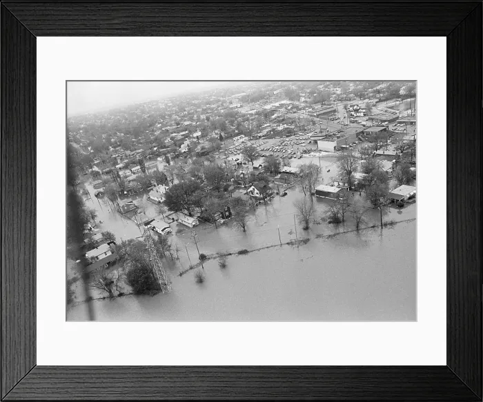 Framed Print : Flooding In St. Louis Framed Print : Flooding In St. Louis