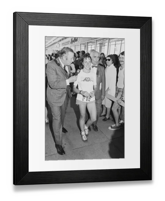 Framed Print : Jacqueline Hansen Talking with Reporters Framed Print : Jacqueline Hansen Talking with Reporters