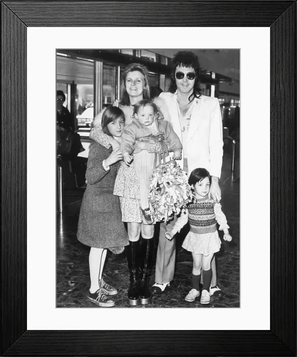 Framed Print : Paul McCartney With His Family Framed Print : Paul McCartney With His Family