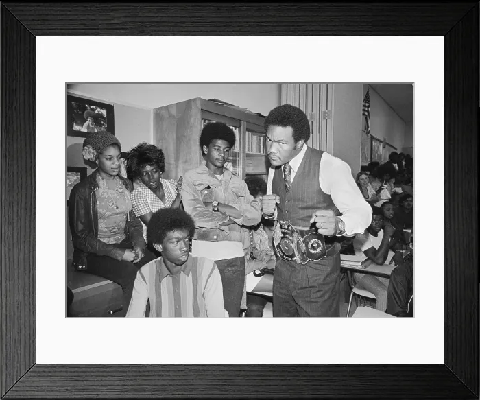 Framed Print : George Foreman Wearing Heavyweight Belt Framed Print : George Foreman Wearing Heavyweight Belt