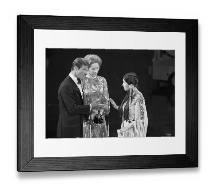 Framed Print : Sacheen Littlefeather Refuses Marlon Brando's Academy Award Framed Print : Sacheen Littlefeather Refuses Marlon Brando's Academy Award