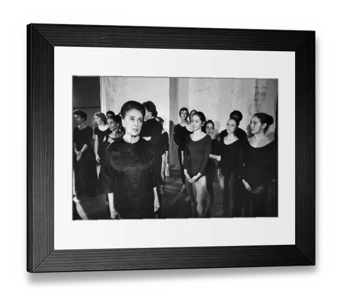 Framed Print : Martha Graham with Dance Company Members Framed Print : Martha Graham with Dance Company Members