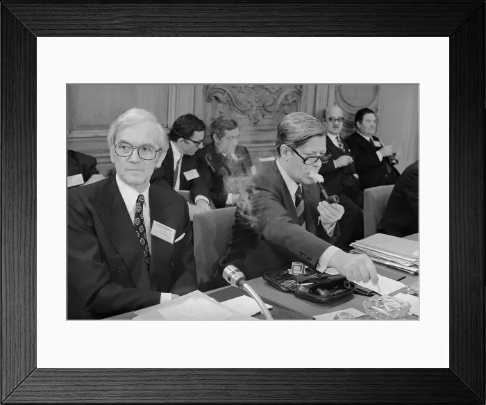 Framed Print : Helmut Schmidt Smoking a Pipe Framed Print : Helmut Schmidt Smoking a Pipe