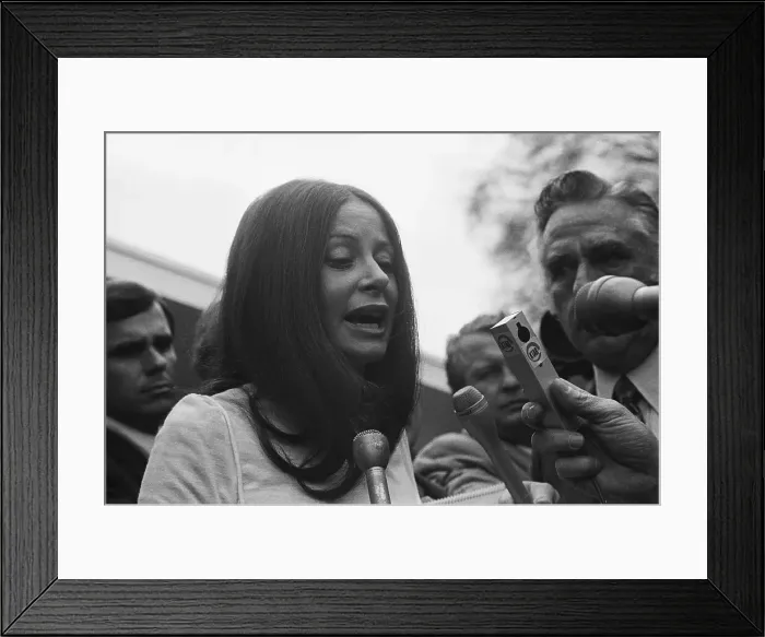 Framed Print : Sarah Miles Weeps As She Talks To Press Framed Print : Sarah Miles Weeps As She Talks To Press