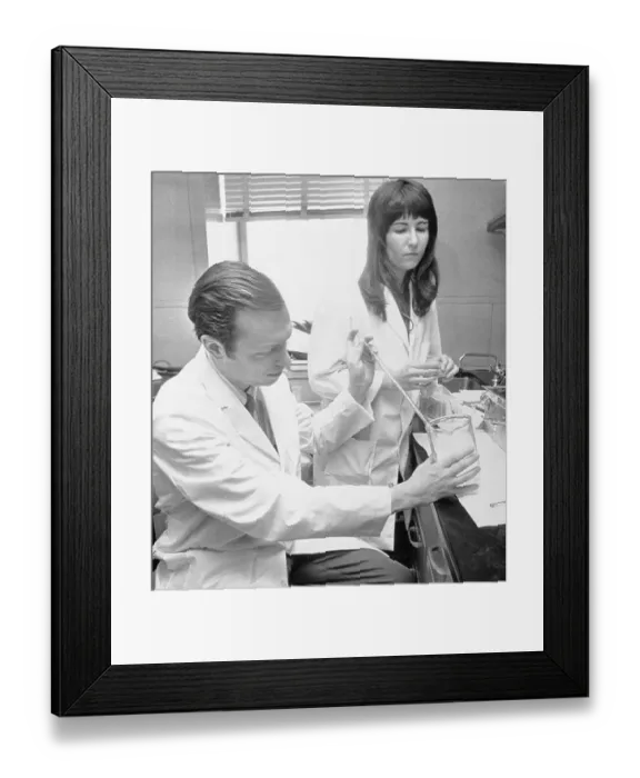 Framed Print : Solomon H. Snyder and Candace Pert Framed Print : Solomon H. Snyder and Candace Pert