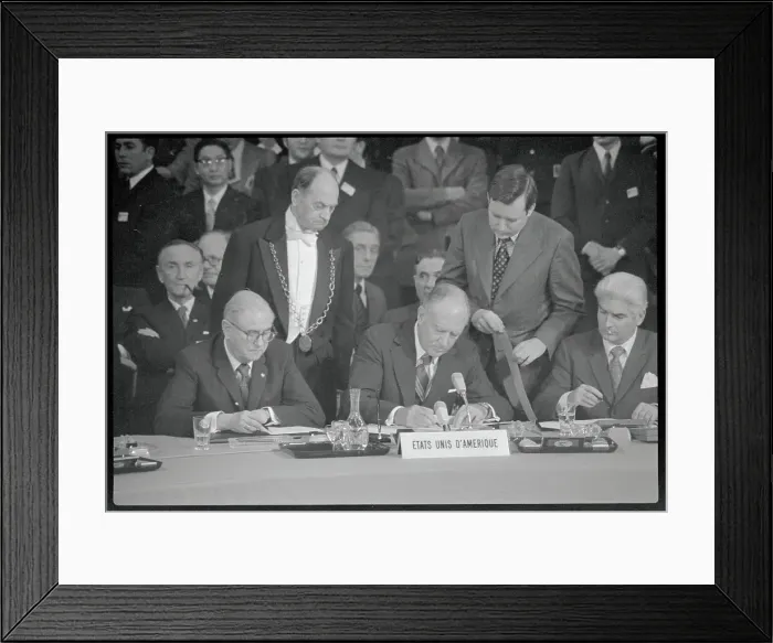 Framed Print : William P. Rogers Signing Nine Point Plan