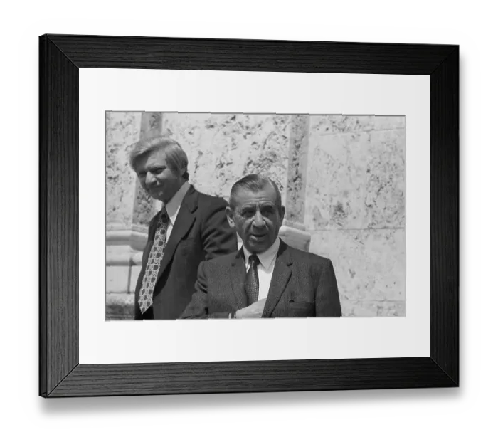 Framed Print : Meyer Lansky And Lawyer Framed Print : Meyer Lansky And Lawyer