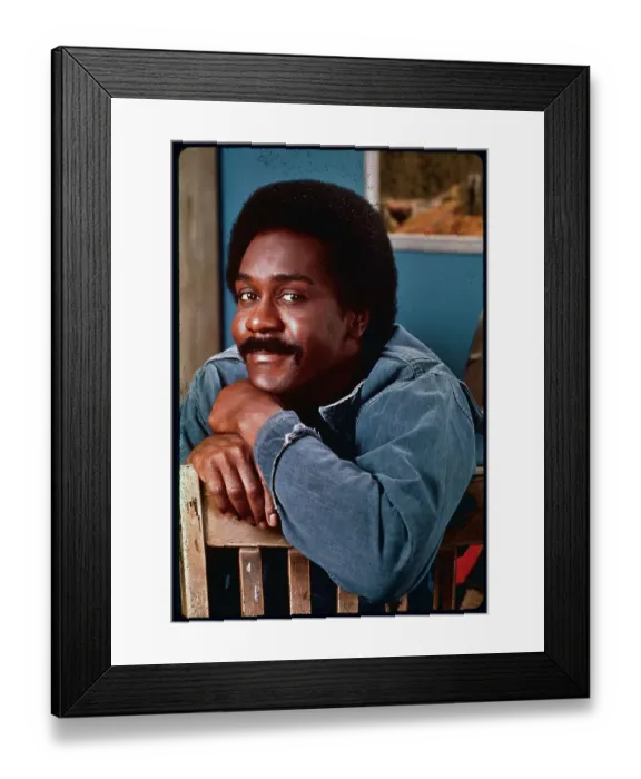Framed Print : Portrait of Demond Wilson Framed Print : Portrait of Demond Wilson