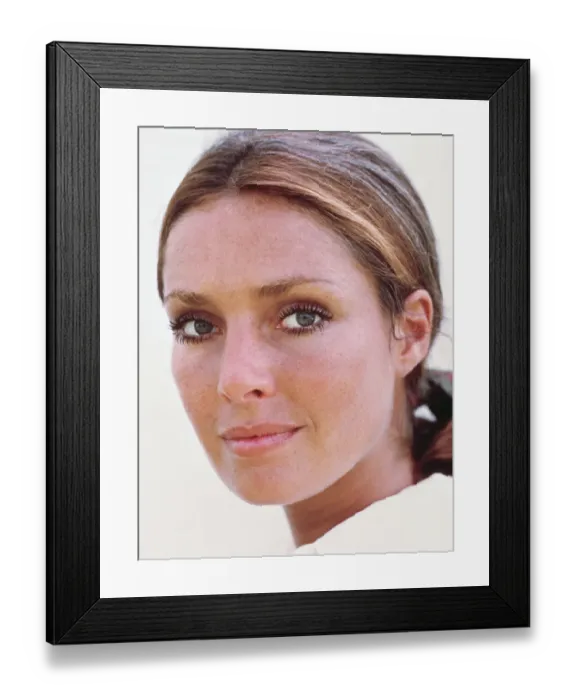 Framed Print : Portrait of Jennifer O'Neill Framed Print : Portrait of Jennifer O'Neill