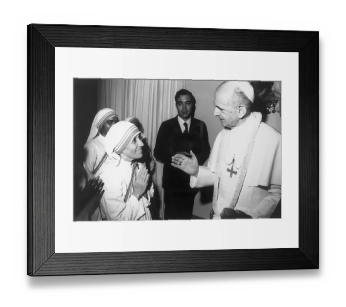 Framed Print : Mother Teresa Attending Rites with Pope Paul VI Framed Print : Mother Teresa Attending Rites with Pope Paul VI