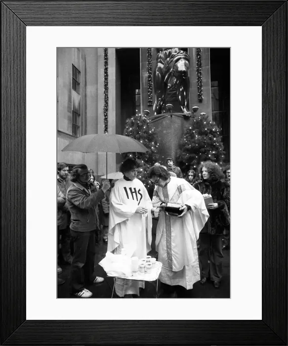 Framed Print : Mass Outside at Saint Patrick's Cathedral Framed Print : Mass Outside at Saint Patrick's Cathedral