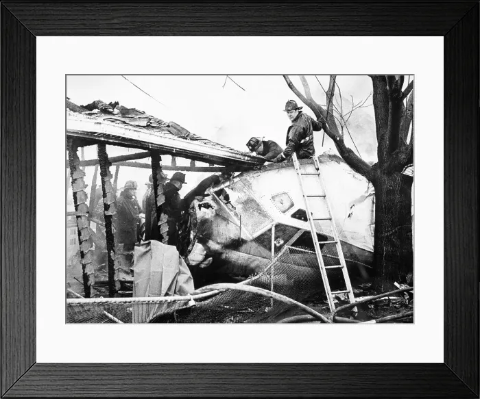 Framed Print : United Airlines Flight 553 Crash Framed Print : United Airlines Flight 553 Crash