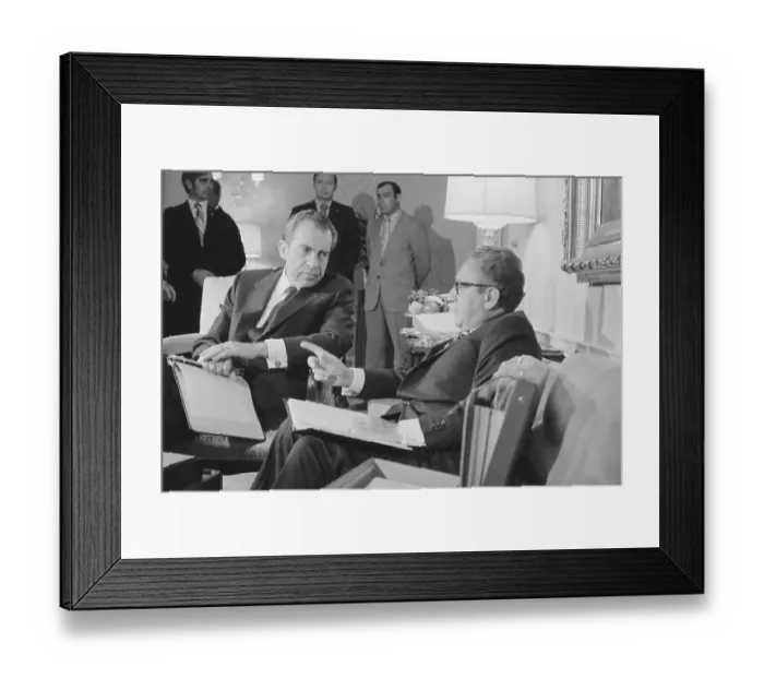 Framed Print : Richard Nixon and Henry Kissinger Framed Print : Richard Nixon and Henry Kissinger