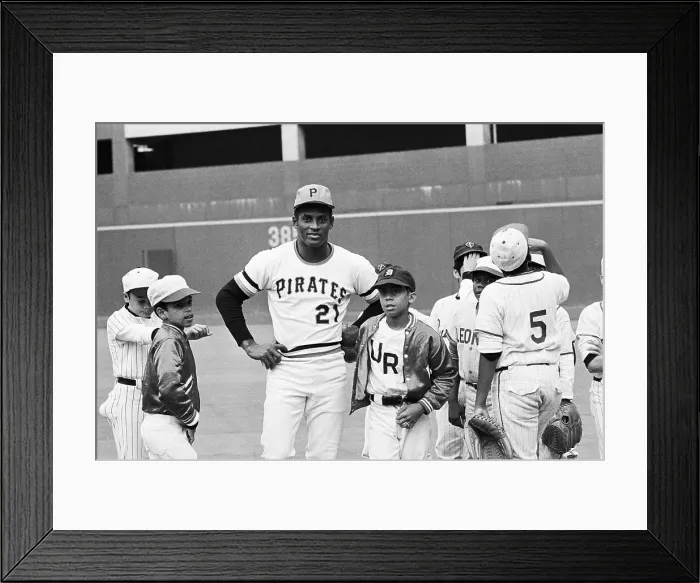 Framed Print : Roberto Clemente Before NL Playoffs Framed Print : Roberto Clemente Before NL Playoffs