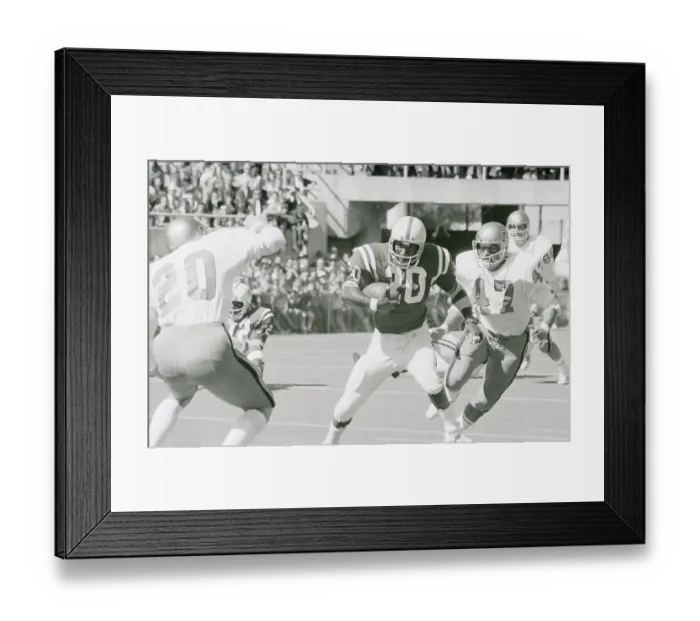 Framed Print : Johnny Rodgers Gaining Fifteen Yards Framed Print : Johnny Rodgers Gaining Fifteen Yards