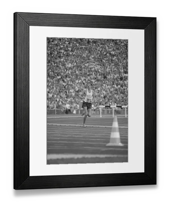 Framed Print : Frank Shorter Winning Olympic Marathon