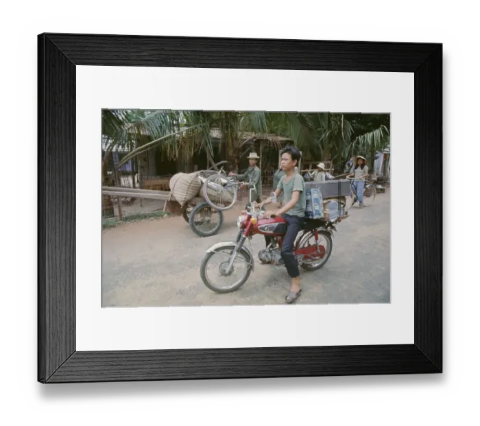 Framed Print : Evacuating Thang Binh, Vietnam War Framed Print : Evacuating Thang Binh, Vietnam War