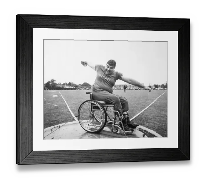 Framed Print : Discus Thrower At Heidelberg Paralympics