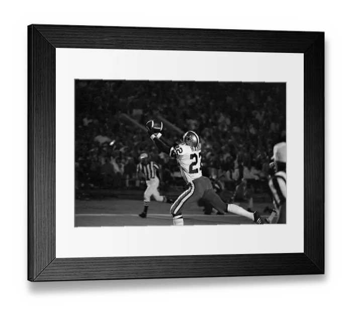 Framed Print : Bobby Hayes Making Great Catch Framed Print : Bobby Hayes Making Great Catch