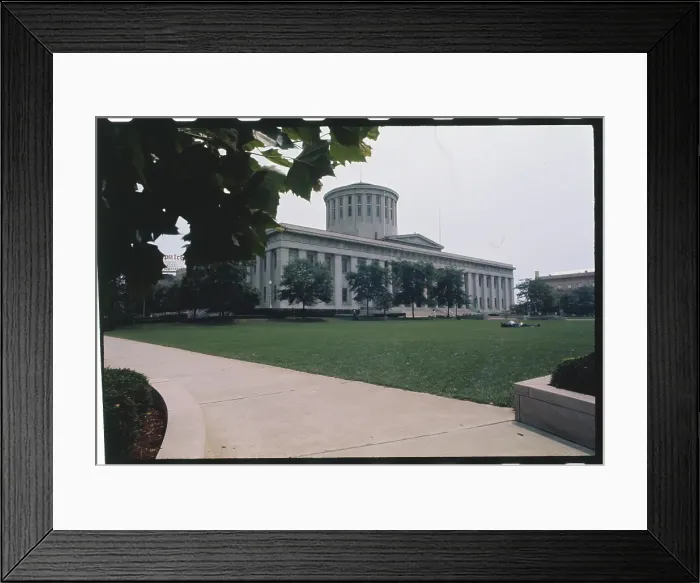 Framed Print : Columbus Capitol Grounds Framed Print : Columbus Capitol Grounds