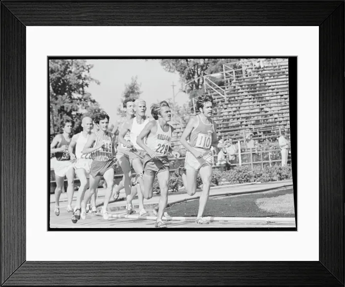 Framed Print : Steve Prefontaine in Olympic Race Framed Print : Steve Prefontaine in Olympic Race