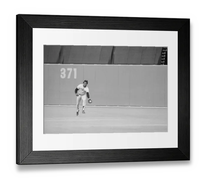 Framed Print : Bobby Bonds Catching Baseball Framed Print : Bobby Bonds Catching Baseball