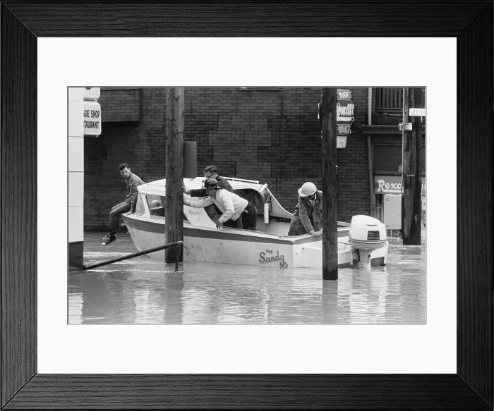Framed Print : Tropical Storm Agness Causes Flooding Framed Print : Tropical Storm Agness Causes Flooding