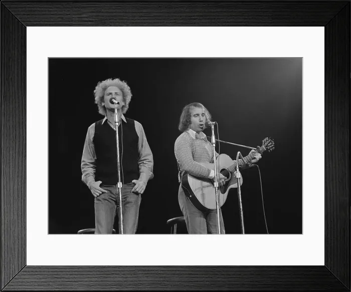 Framed Print : Simon And Garfunkel Performing Framed Print : Simon And Garfunkel Performing